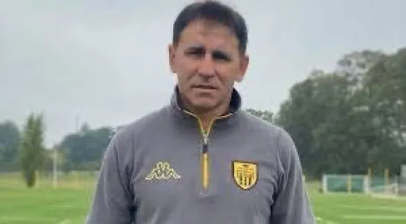 "Chopi" Izquierdo es el nuevo DT de Santamarina 